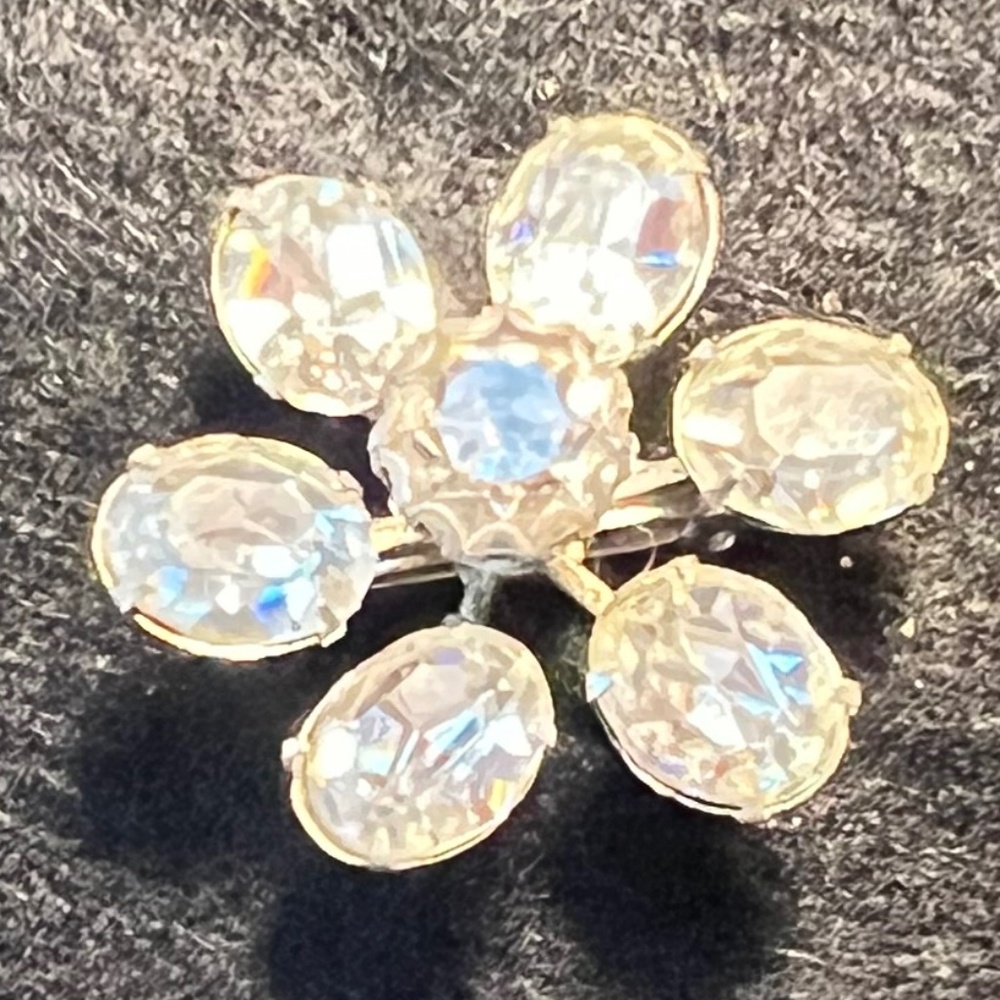 Vintage Rhinestone Flower Brooch